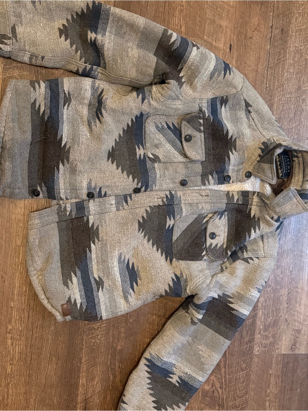 Aztec Pattern Button-Up Jacket in Neutral Tones - Picture 2 of 2